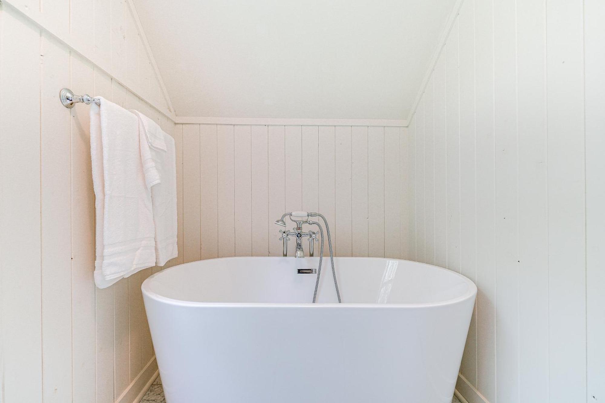 Beach House With Outdoor Shower Less Than 6 Mi To Nags Head! Manteo Esterno foto